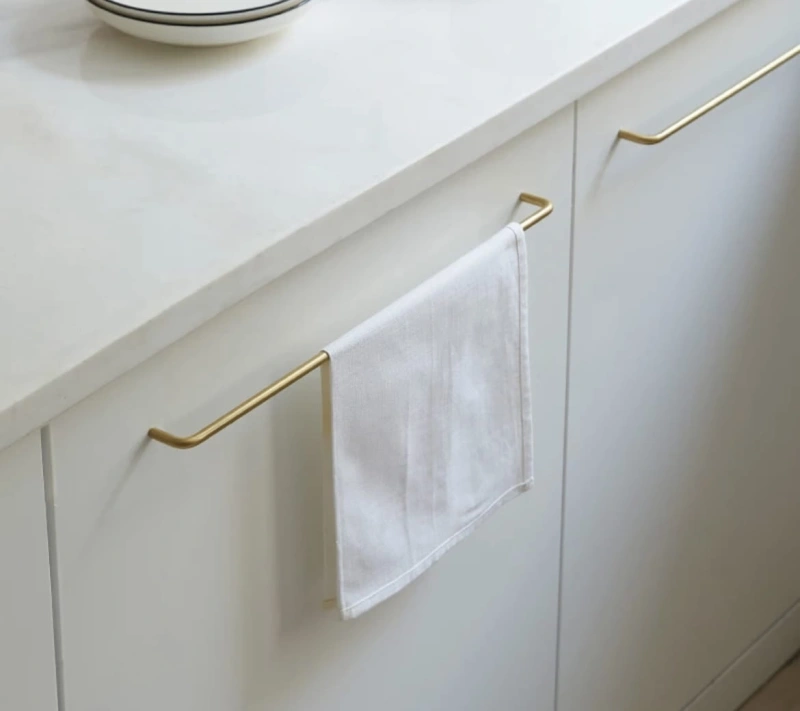 Uchwyt meblowy SLIM BAR – mosiężny – Gaia Decor