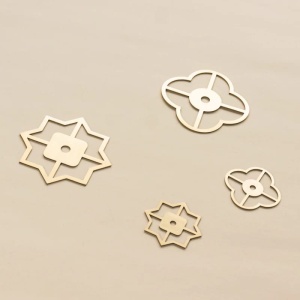 Dekor do uchwytu FOUR LEAF DECOR – mosiężny – Gaia Decor kolekcja