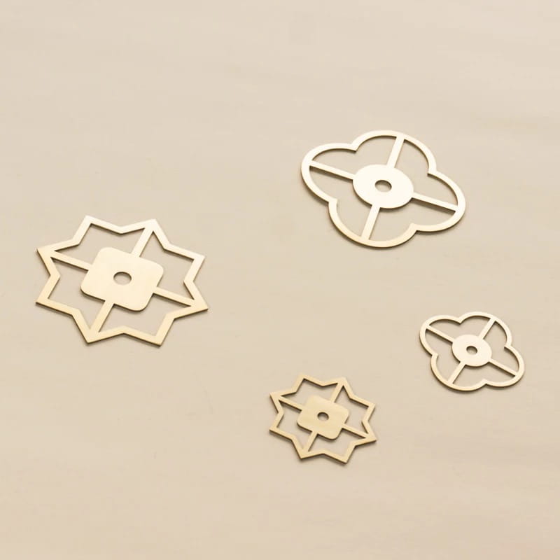 Dekor do uchwytu FOUR LEAF DECOR – mosiężny – Gaia Decor kolekcja