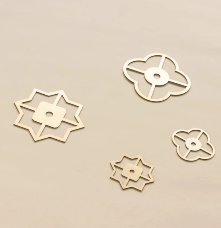 Dekor do uchwytu STAR DECOR – mosiężny – Gaia Decor detal